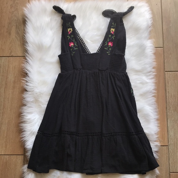 Urban Outfitters Forever Embroidered 